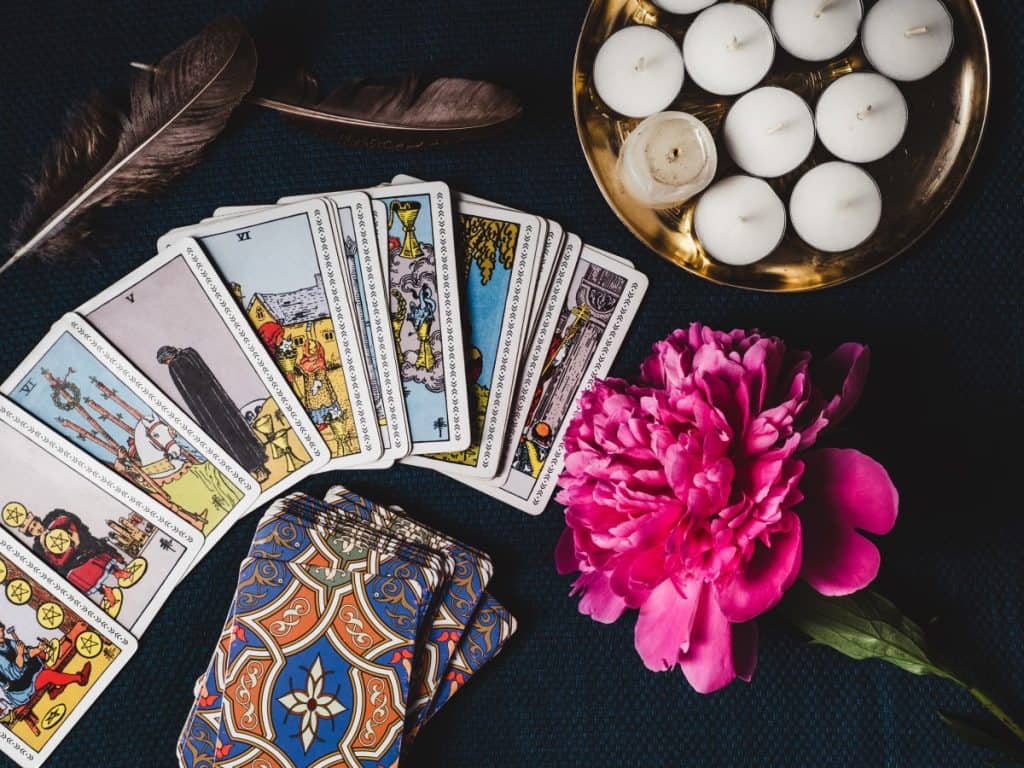 Kupovina predmeta za tarot radionice Kupovina predmeta za tarot radionice